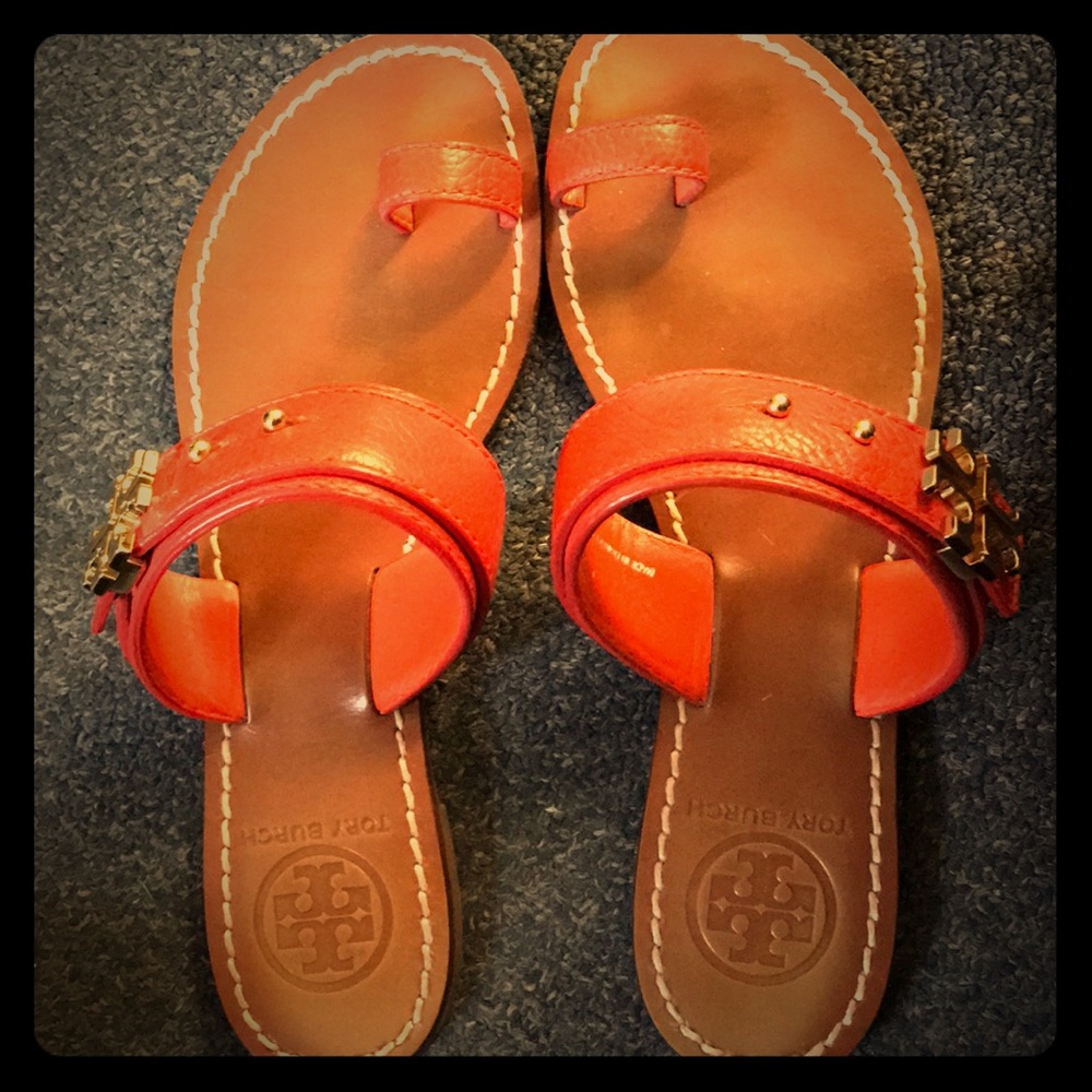 Size 7!  Tory Burch Classic Sandal